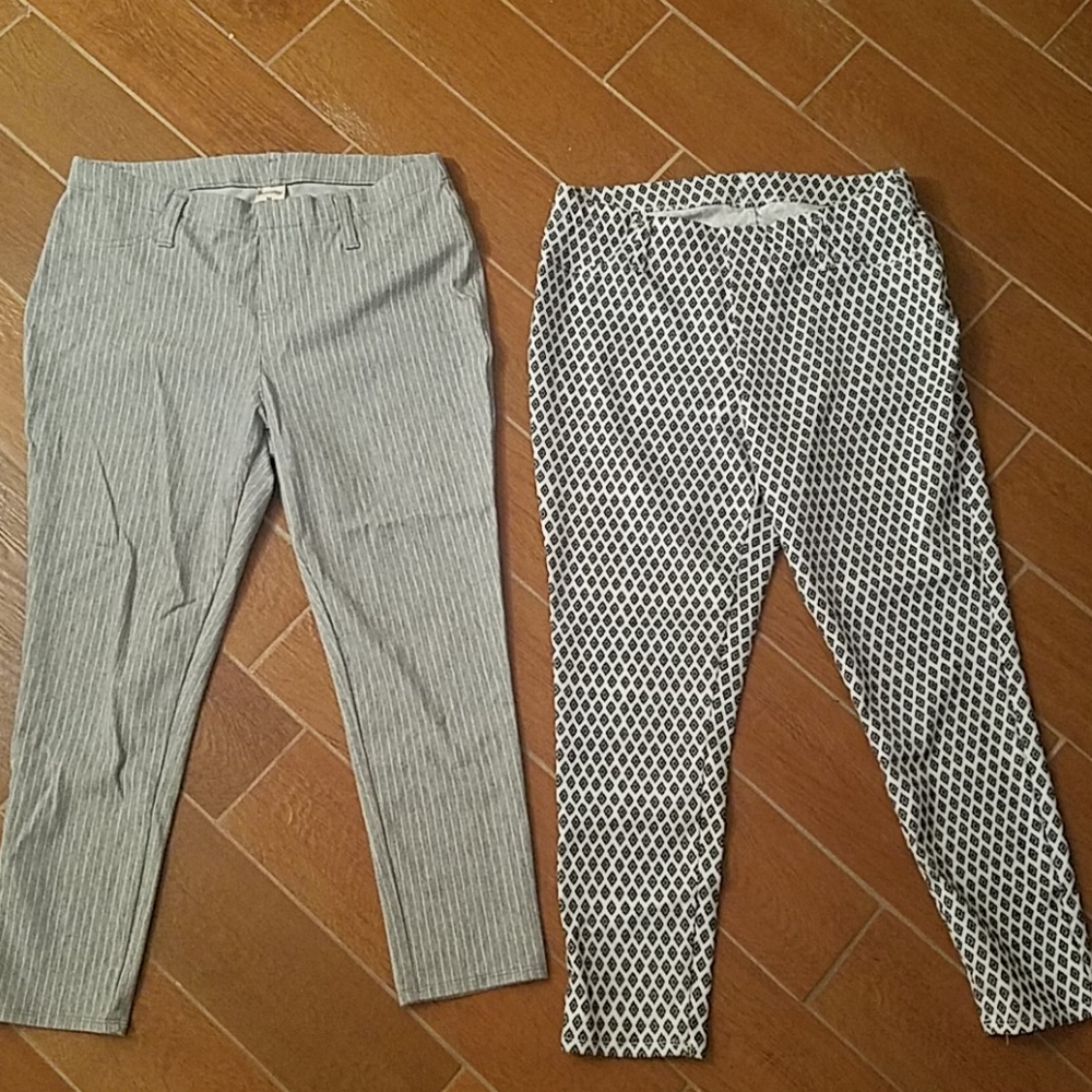 Set of 2- ankle length jeggings